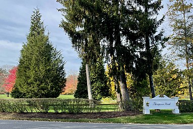 Thompson Park entrance