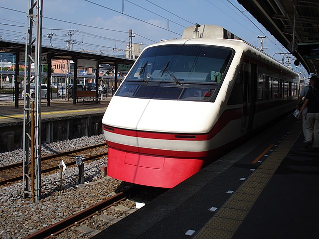 640px-Tobu-Express_Ryomo.jpg