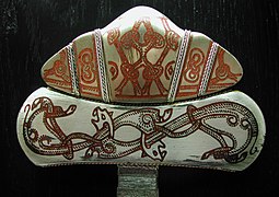 Réplique du pommeau d'une épée viking (musée de Hedeby), aux animaux entrelacés représentatif du style de Jelling