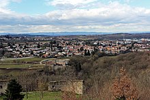 Vue Saint-Quentin-Fallavier depuis Château de Fallavier 3.jpg