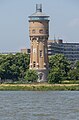 Zwijndrecht, watertoren vanaf Dordrecht