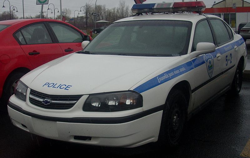 File:'03-'05 Chevrolet Impala Montreal Police.JPG