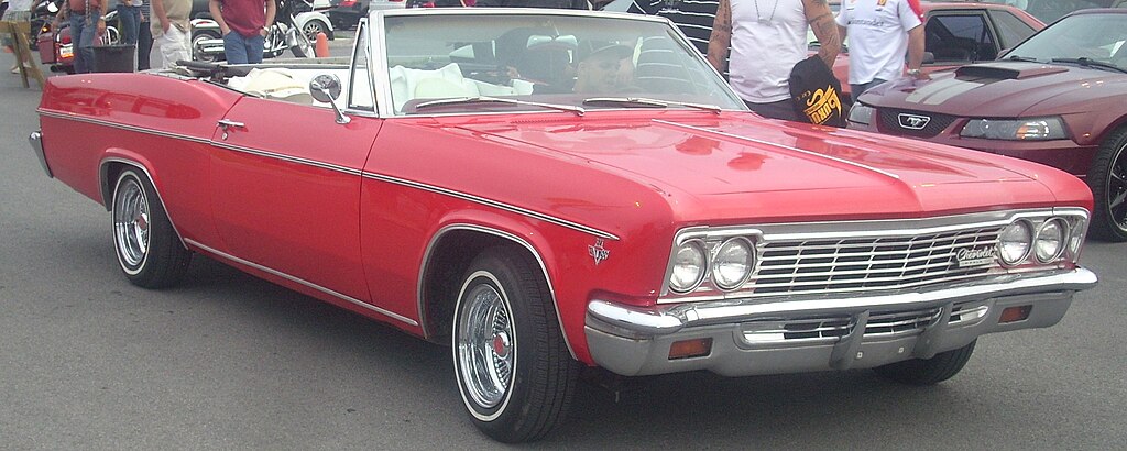 File'66 Chevrolet Impala Convertible Centropolis Laval 