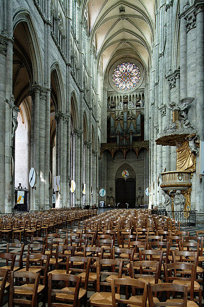 399px-Amiens_cathedral_nave-west.jpg