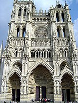 Cathedral of Amiens front.jpg