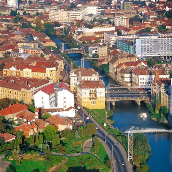 http://upload.wikimedia.org/wikipedia/commons/thumb/f/f1/Cluj_Napoca_river.jpg/600px-Cluj_Napoca_river.jpg