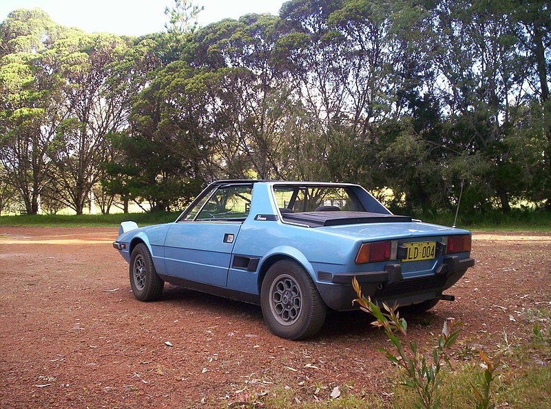 File:Fiat X19 1978.JPG