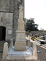 Le monument aux morts.