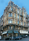 Apartment and shop building, avenue Louis Bertrand/Louis Bertrandlaan 55–65, Schaerbeek (1906)