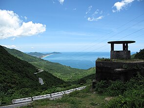 고개 정상에서 본 풍경