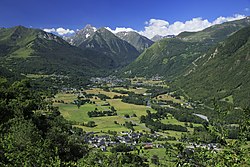 La vallée d'Aure au niveau de Saint-Lary-Soulan.