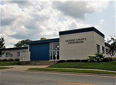 Jackson County Courthouse - Maquoketa, Iowa.JPG