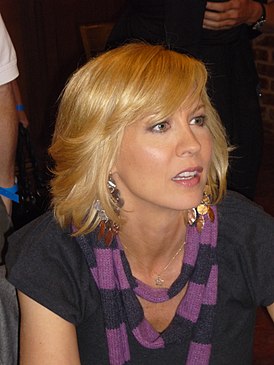 Дженна Эльфмен в октябре 2009 года