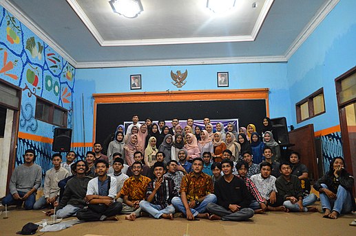 KKN UM bersama Pemuda Desa Ngabab