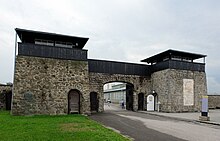 KZ Mauthausen gate KZ Mauthausen Eingangstor Appellplatz Sep 2020 4.jpg