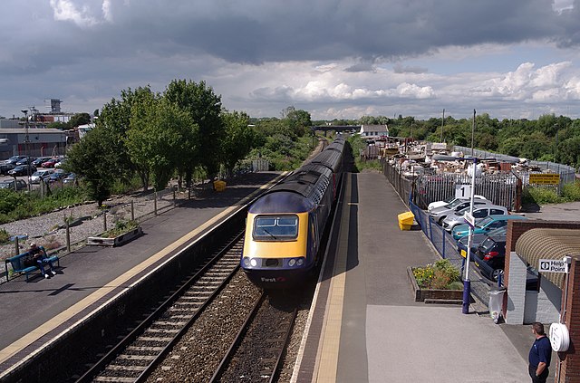 First Great Western power car 43172 leads an eastbound HST service through Patchway in 2011