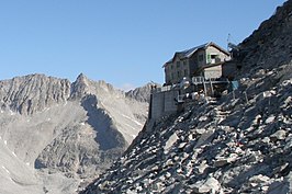 Rifugio ai Caduti dell'Adamello