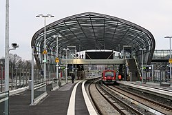 De S-Bahnperrons aan de oostkant