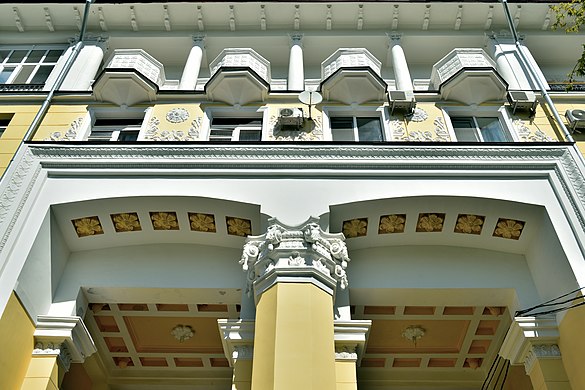 558. Фрагмент фасада жилого дома на Красноармейской улице, Самара Автор — Александр Байдуков