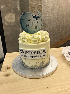 Wikitarta para celebrar los 19 años de Wikipedia