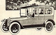 1915 Winton Six Limousine- note the open driver's compartment