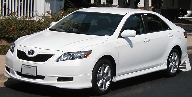 Kép:2007-Toyota-Camry-SE.jpg