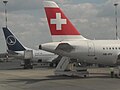 Самолёты Swiss и TAROM в OTP