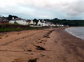 Häuser an der Küste des Cromarty Firth