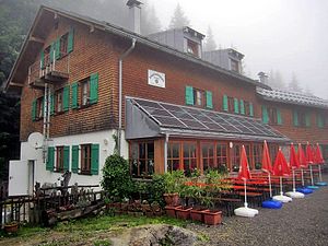 Schwarzenberghütte im Juli 2011