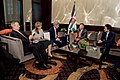 مع جلال الملك عبدالله الثاني بن الحسين خلال لقاء عدد من المسؤولين في الولايات المتحدة في نيويورك عام 2015
