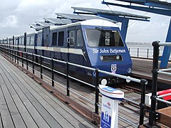 Train de Southend Pier Railway en 1986.