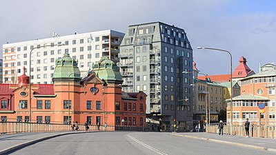 Huset sett från Barnhusbron.