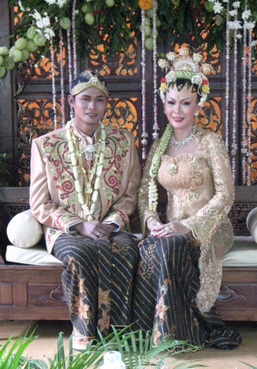 Traditional Javanese marriage costume.jpg