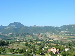 Poggio San Vicino e Monte San Vicino visti da Apiro