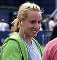 Bethanie Mattek-Sands merupakan sebahagian daripada juara Beregu Wanita pada tahun 2015. Ia merupakan kejuaraan beregu wanita Grand Slam keduanya dan yang pertama di Roland Garros.