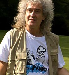 http://upload.wikimedia.org/wikipedia/commons/thumb/f/f3/Brian_May_filming_for_the_BBC's_'The_One_Show'.jpg/220px-Brian_May_filming_for_the_BBC's_'The_One_Show'.jpg