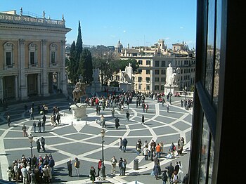 English: View from the Piazza del Campidoglio.