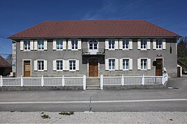 The town hall in Dournon