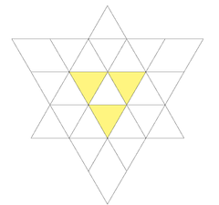 Первая звездчатая форма кубооктаэдра trifacets.png