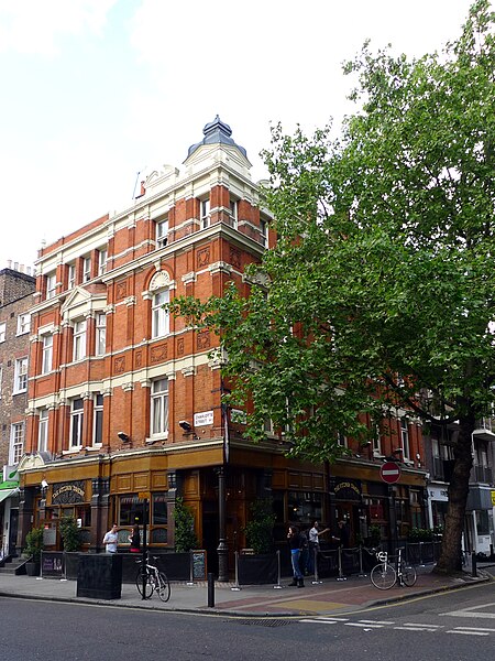 File:Fitzroy Tavern - Fitzrovia - W1.jpg