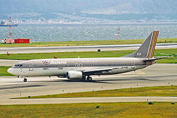 Onnettomuuskoneen kaltainen Asiana Airlinesin Boeing 737.