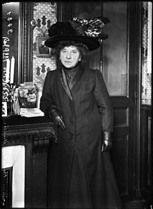 Hubertine Auclert en 1910