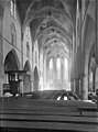 Interieur met kansel en kerkbanken (1940)