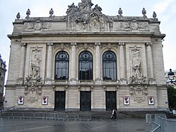 La fachada de la Ópera