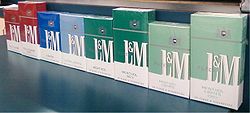 Пачки сигарет «L&M» в ассортименте