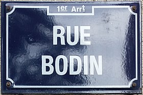 Voir la plaque.