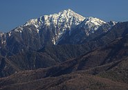 東側の眺望、赤石山脈の甲斐駒ヶ岳 （2019年1月）