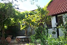 A garden in Simrishamn, southern Sweden. Osterlengarden.jpg