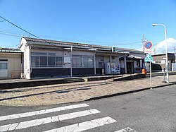 駅舎リニューアル前