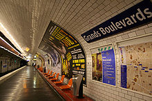 Un des quais de la station Grands Boulevards sur la ligne 8